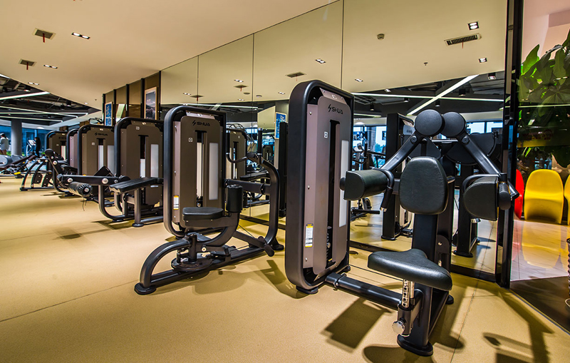 健身房器材